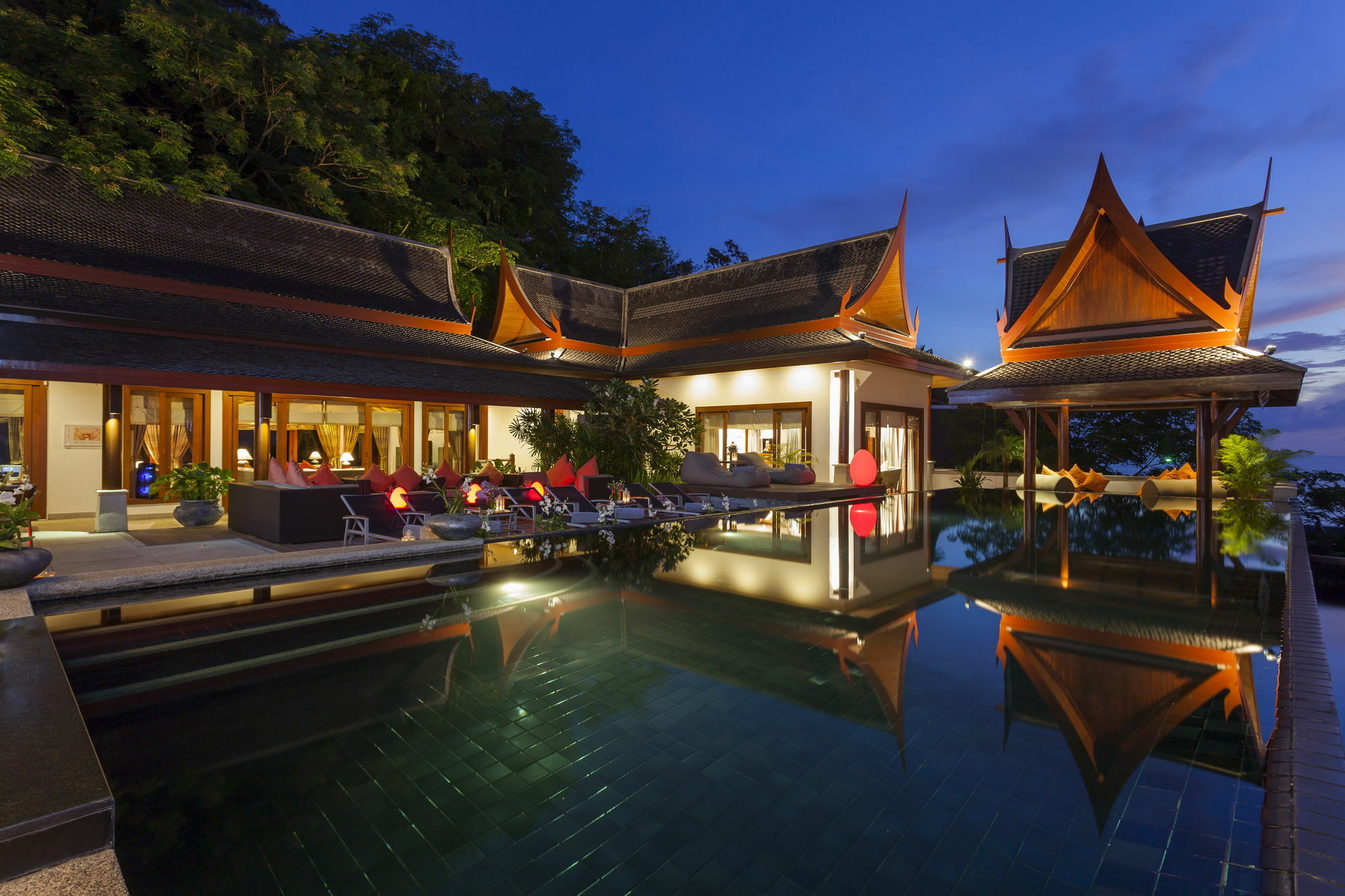 Baan Phu Prana Boutique Villa Praia de Surin Exterior foto