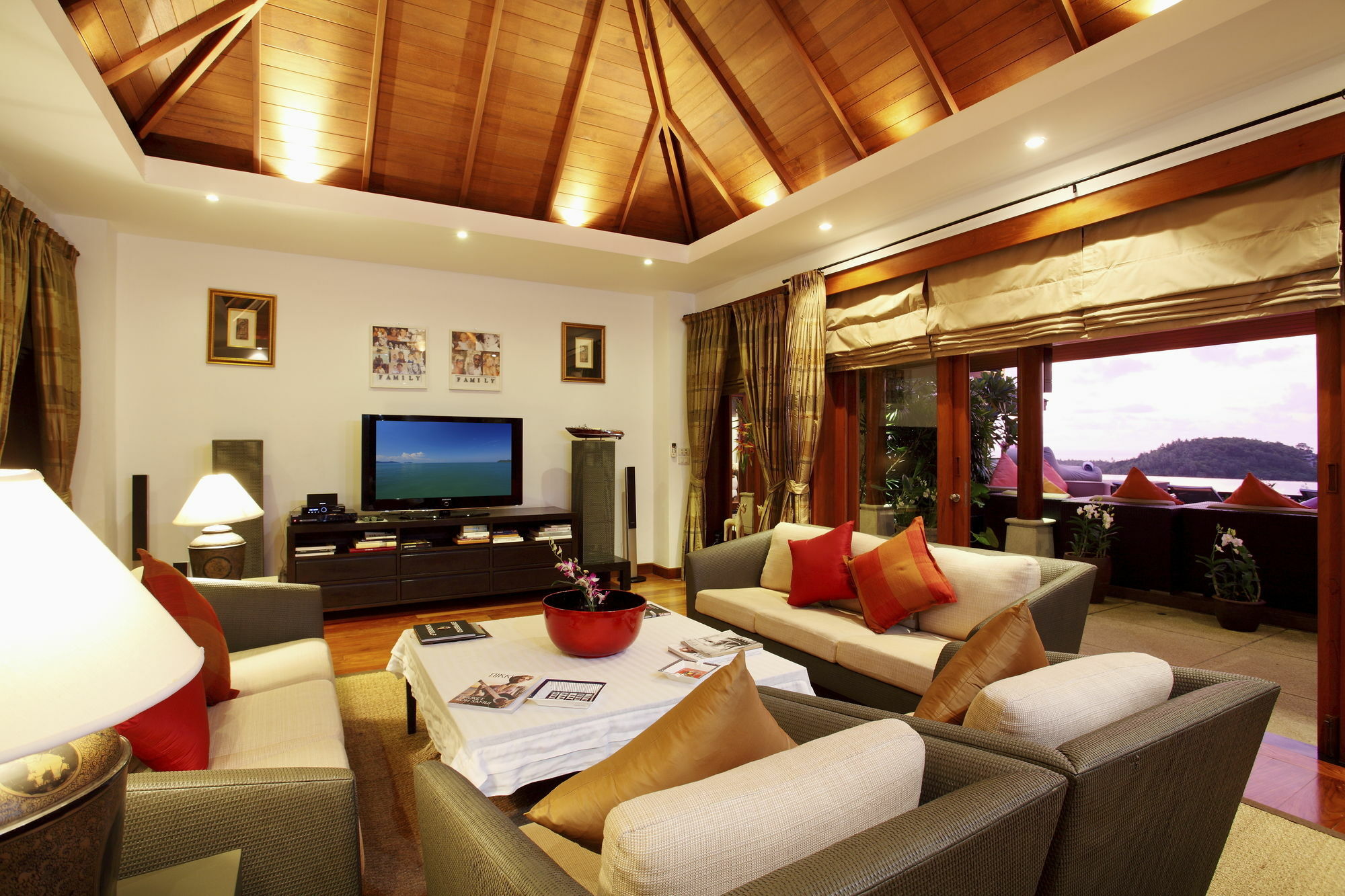 Baan Phu Prana Boutique Villa Praia de Surin Exterior foto