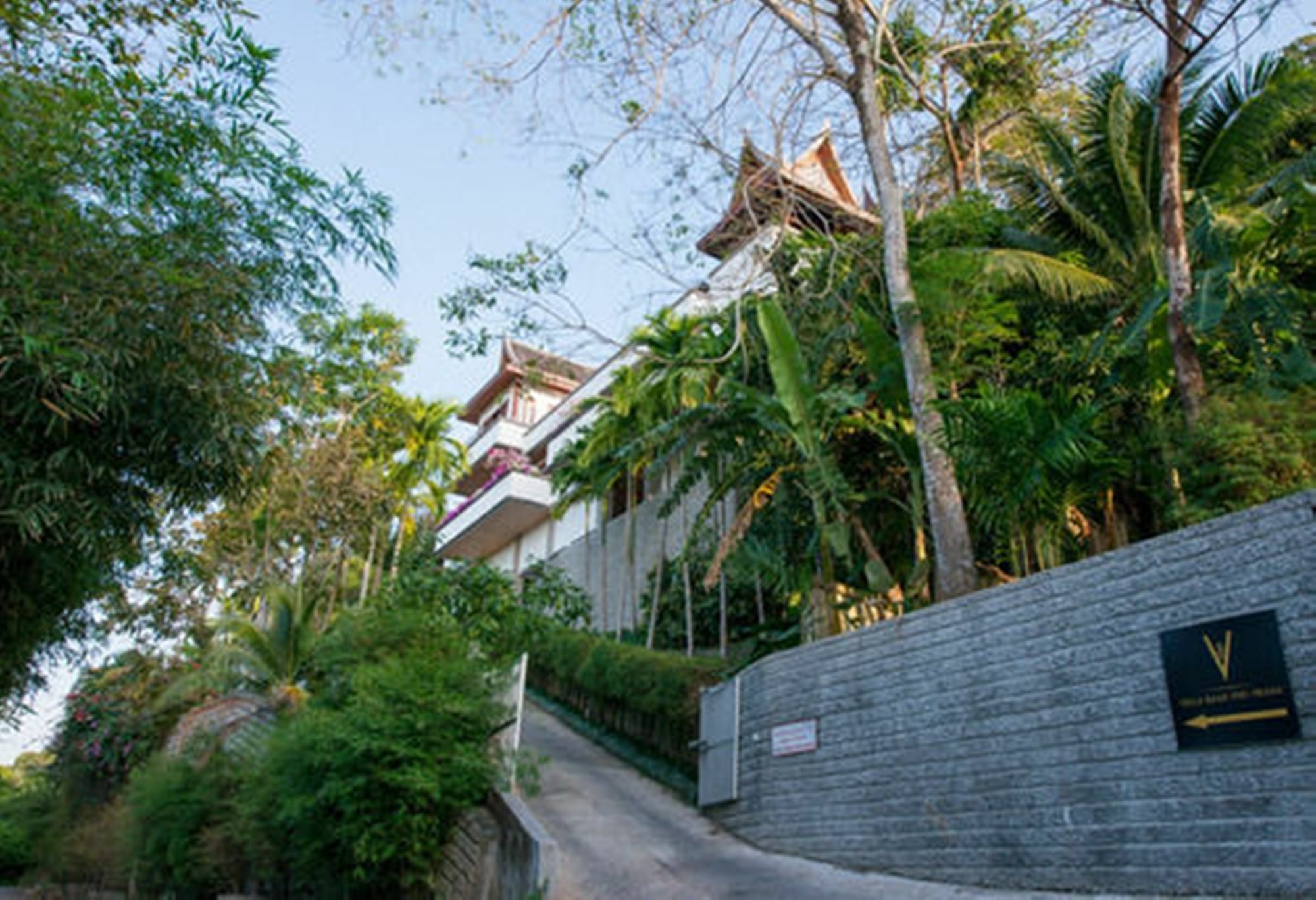 Baan Phu Prana Boutique Villa Praia de Surin Exterior foto