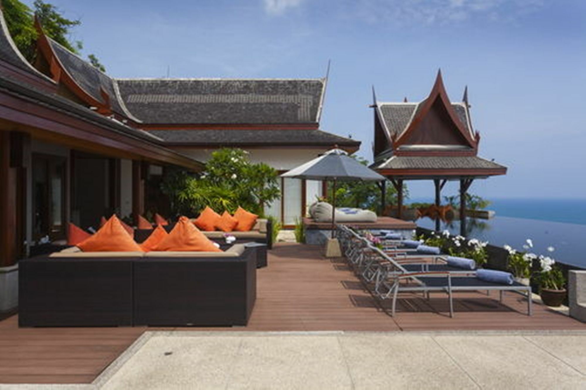 Baan Phu Prana Boutique Villa Praia de Surin Exterior foto